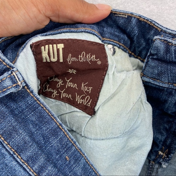 Kut From The Kloth Medium Wash Flare Jean - Picture 9 of 11